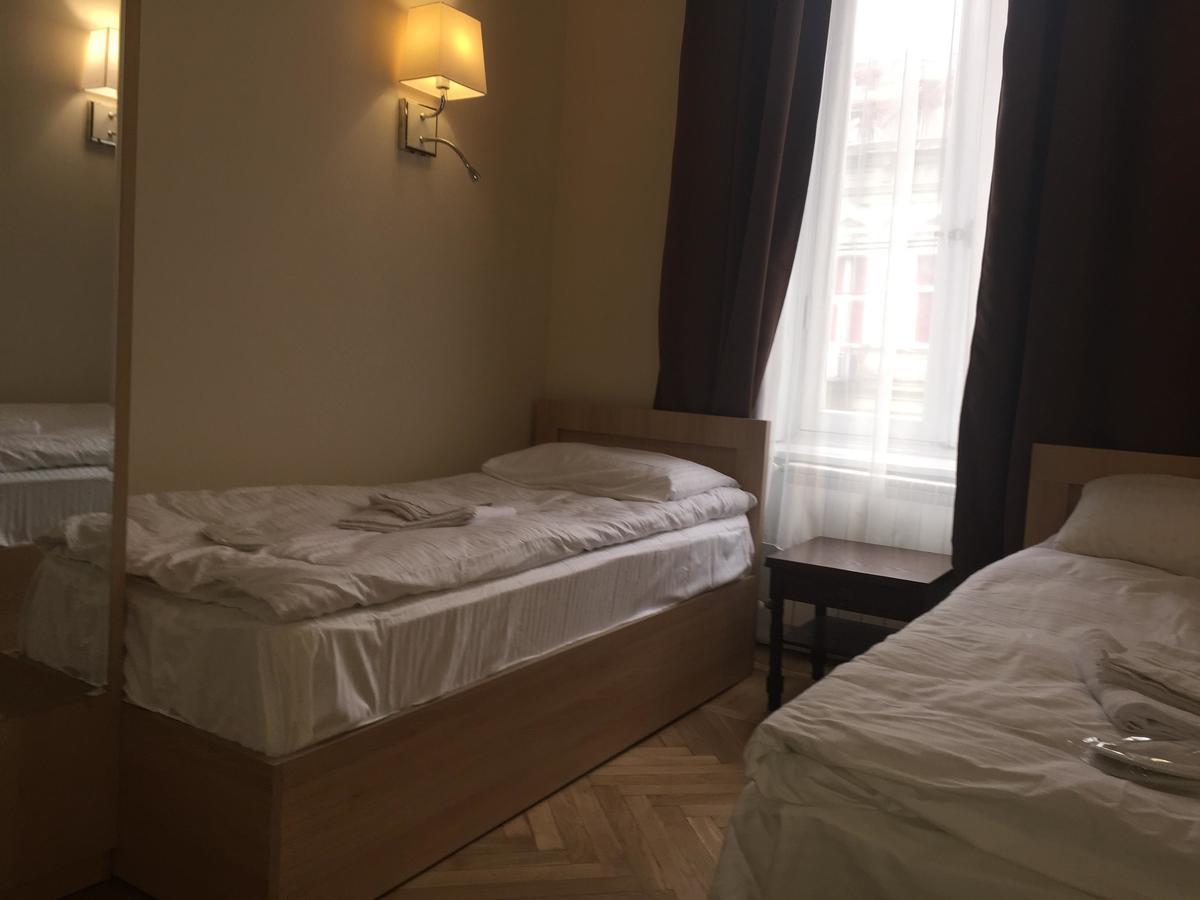 טביליסי Hotel Nice מראה חיצוני תמונה