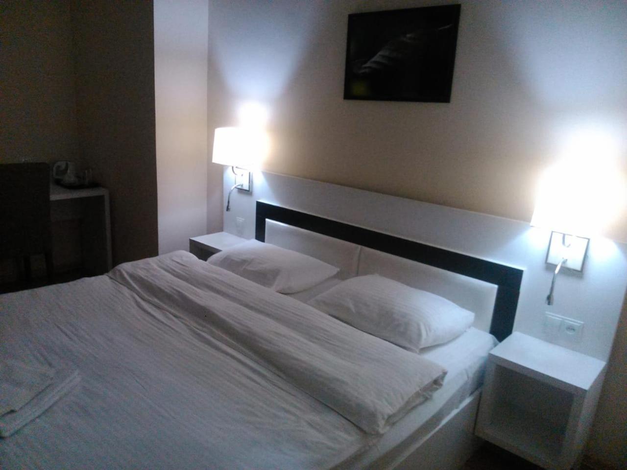טביליסי Hotel Nice מראה חיצוני תמונה